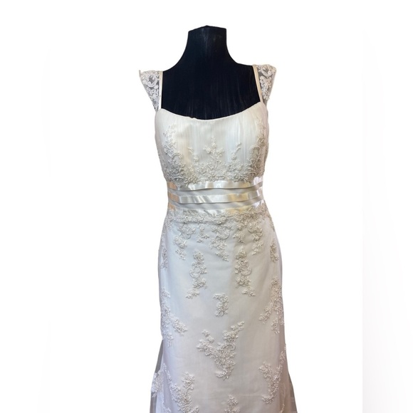 Oleg Cassini Collection David’s Bridal Ivory Lace Wedding Gown Sz 10 - Picture 7 of 16